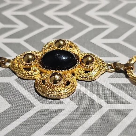 Vintage Gold Chain Statement Belt with Black Cabochon Medallions | Adjustable 41 - Picture 4 of 5